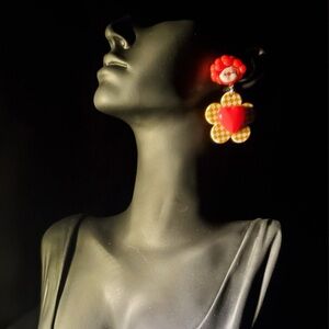 Heart-Shaped Red and Gold Pattern Earrings